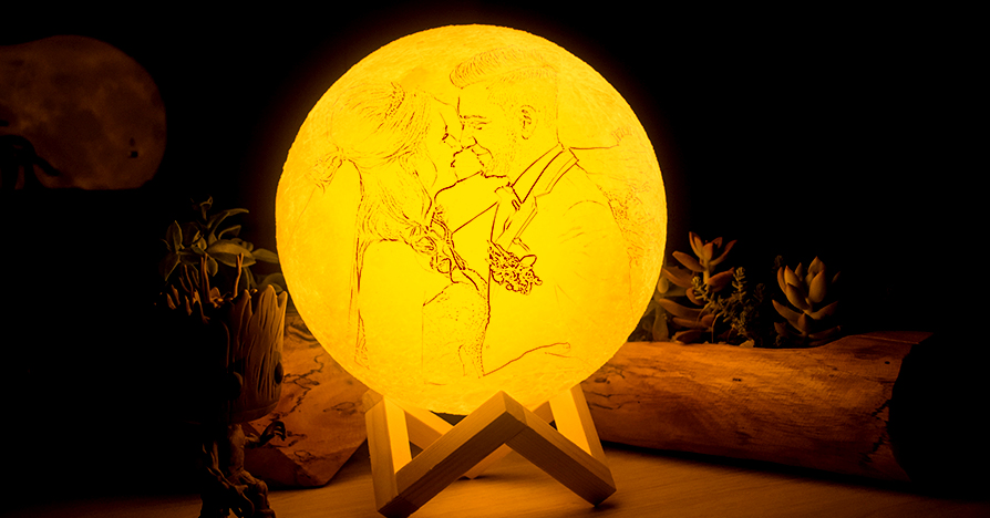Personalized Heart Shaped Moon Lamp